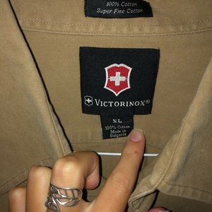 VICTORINOX DRESS SHIRT